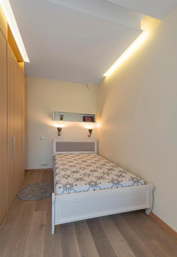 Deluxe River View Apartment By Polo Apartment Kaunas Bagian luar foto