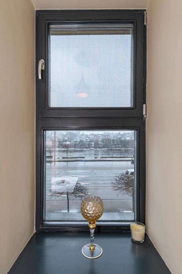 Deluxe River View Apartment By Polo Apartment Kaunas Bagian luar foto